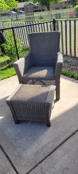 Wicker Chair and ottoman