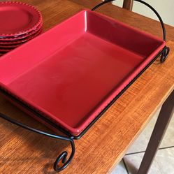 Matching Serving Tray And Plates