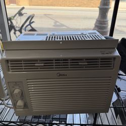 Midea AC