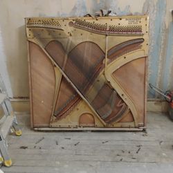 Base De Piano Antigua 