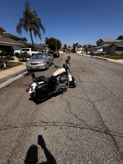 2011 Harley Davidson runs and drives excellent good tires good brakes tags back a couple years clean title