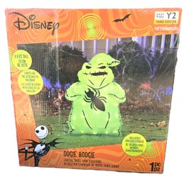 Disney OOGIE BOOGIE Nightmare Before Christmas 2.3 ft Lighted Tinsel Halloween Yard Decor