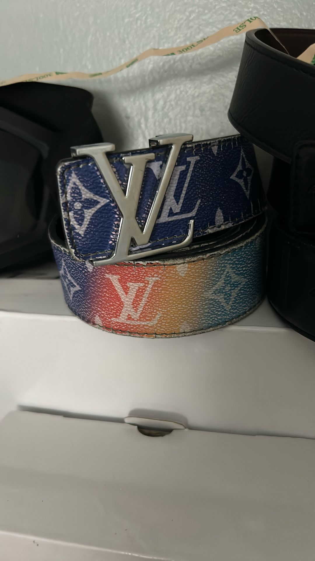 Louis Vuitton 80$