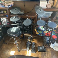 DRUM SET EVERYTHING Included