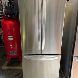 Refrigerator LG