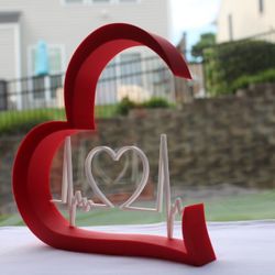 Romantic Heartbeat Sculpture – Modern Love Décor
