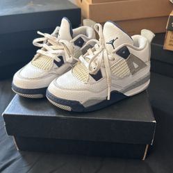 Jordan 4s Size 9c 