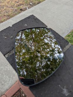 Vehicle mirror with heating system mostly the driver mirror