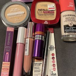 verity of make up supplies 9 different things worth of $80 only for $40