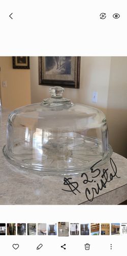 Glass cake stand