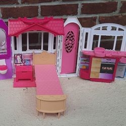 Barbie Glam House And Barbie 
