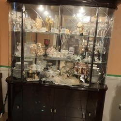 Dining Room Set Very Good Condition 