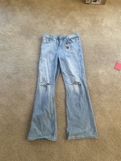 SALE: BoohooMAN x Gunna Light Wash Distressed Jeans – Size 32R (BNWT)