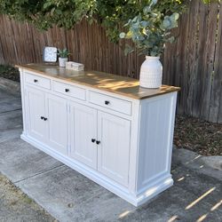 Custom TV Stand Cabinet Entertainment Center Modern Rustic Barn Doors Console Handmade Restorations hardware Bookshelves Pottery Barn Carpenter 