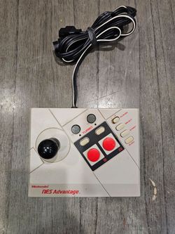 NES Advantage Controller SD0223
Core Gaming