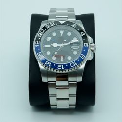 MEN LUXURY WATCH SILVER BLUE AND BLACK