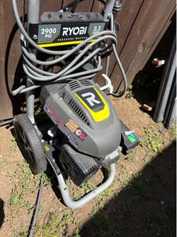 RYOBI 2900 PSI 2.3 GPM Gas Pressure Washer - Like New!