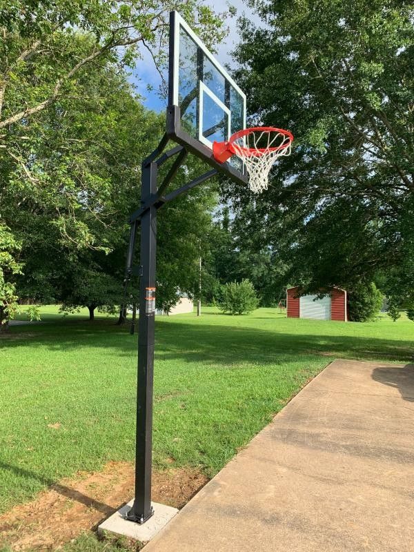 Lifetime 54 inch in ground basketball hoop adjustable basketball court