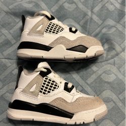 Used Air Jordan 4 Retro TD 'Military Black' BQ7670 111 Toddler Size 6c, no box. Shoes are in good condition and have only been worn a couple times. Pl