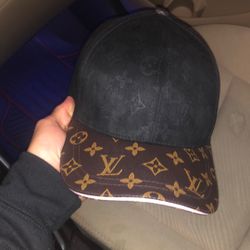 Louis V Cap