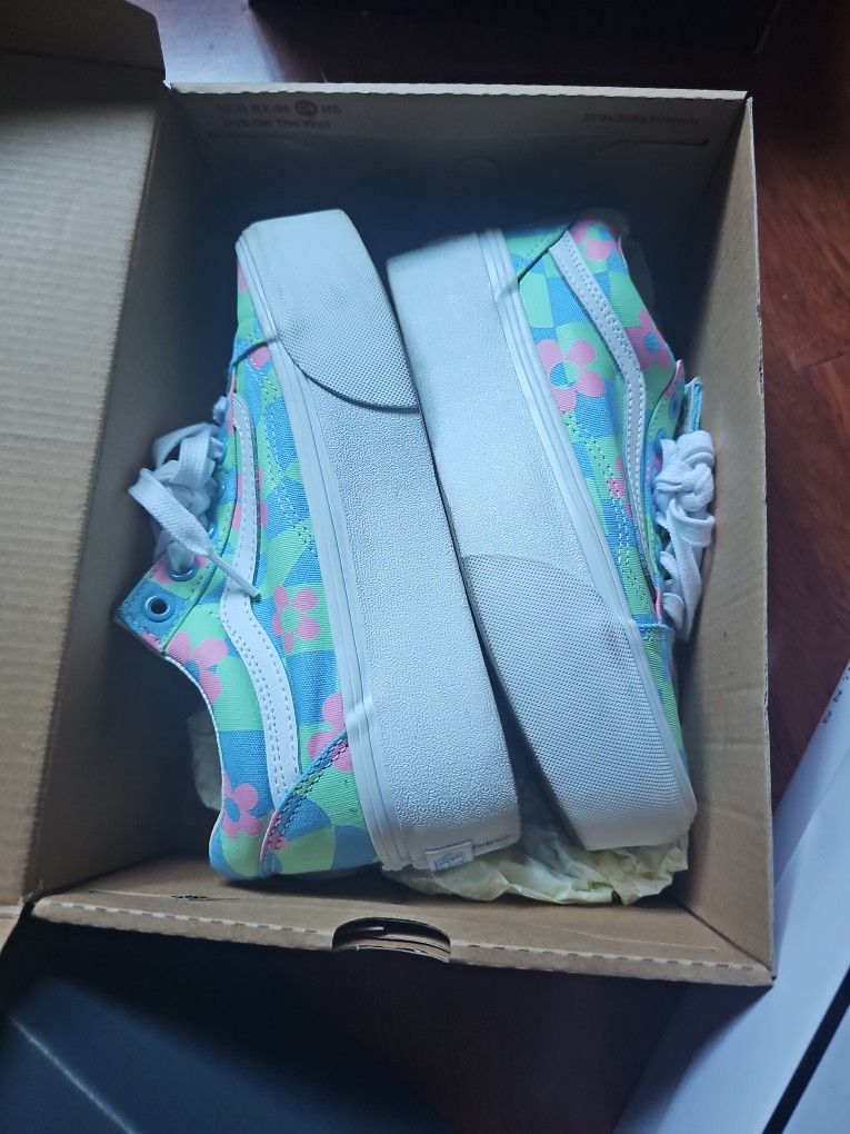 Vans 