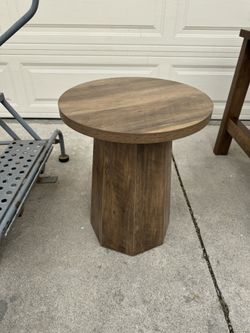 Round End Table