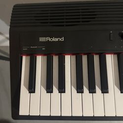 Roland GO:PIANO 88 Digital Piano Black