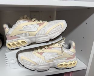 Women’s nike