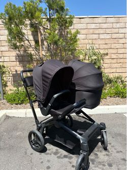 Contour element stroller