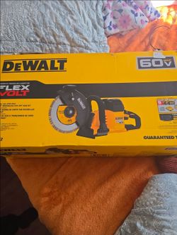 New Concrete saw dewalt flex volt kit