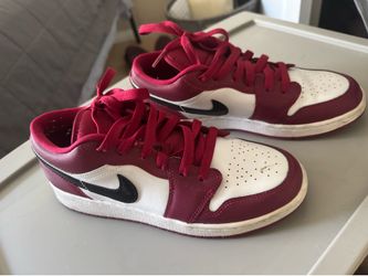 Air Jordan 1 Low “Cherrywood Red” – Grade School Size 6.5Y