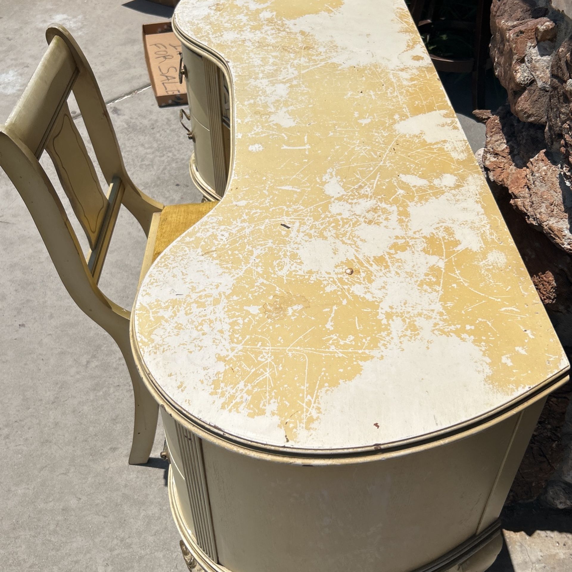 Antique Style Desk With Chair