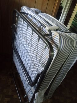 Bed/Nice for travel or small space/area