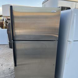 WHIRLPOOL REFRIGERATOR 