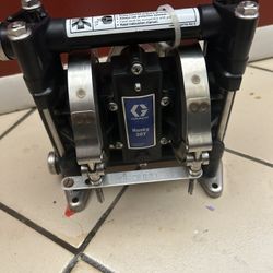 Graco 3/8 Diaphragm Transfer Pump 