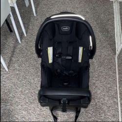 Evenflo Car seat With Base