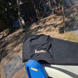 Ibanez Soft guitar case.41x16. Zipper is stiff on the end