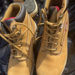 Dickies Steel Toe Boots, Men’s Size 9.5, Worn Less Than 5 Times.