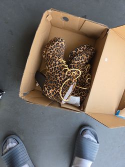 Leopard Hinkle High Shoes