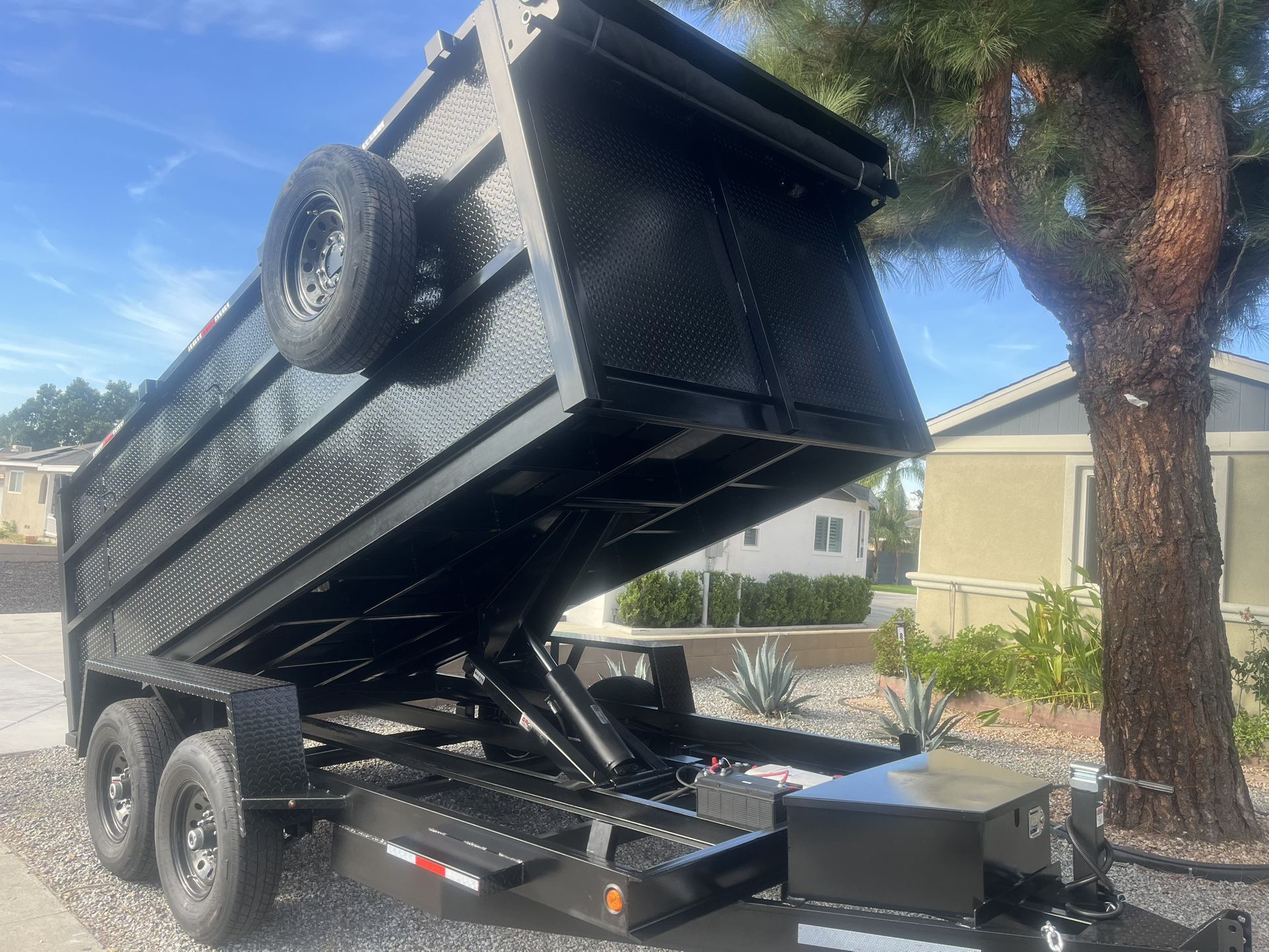 Sissor Lyft Dump Trailer