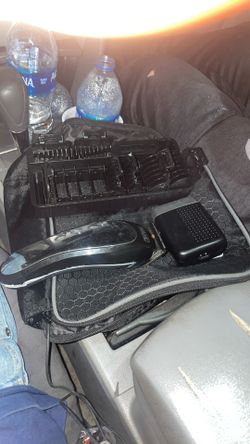 Cordless Wahl Clipper With Guards #4-#8, Guard Holder, Bag, And Shaver