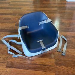 OXO Tot Nest Booster Seat with Removable Cushion