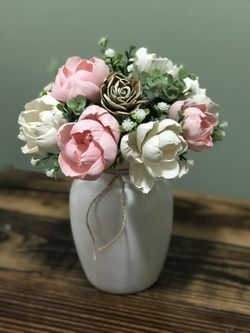 Centerpieces Made With Wood Flowers