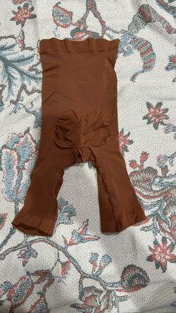 Skims Seamless Sculpt High Waist Above The Knee Short