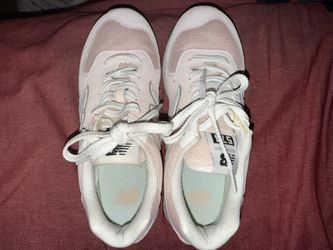 Pink New Balance 574