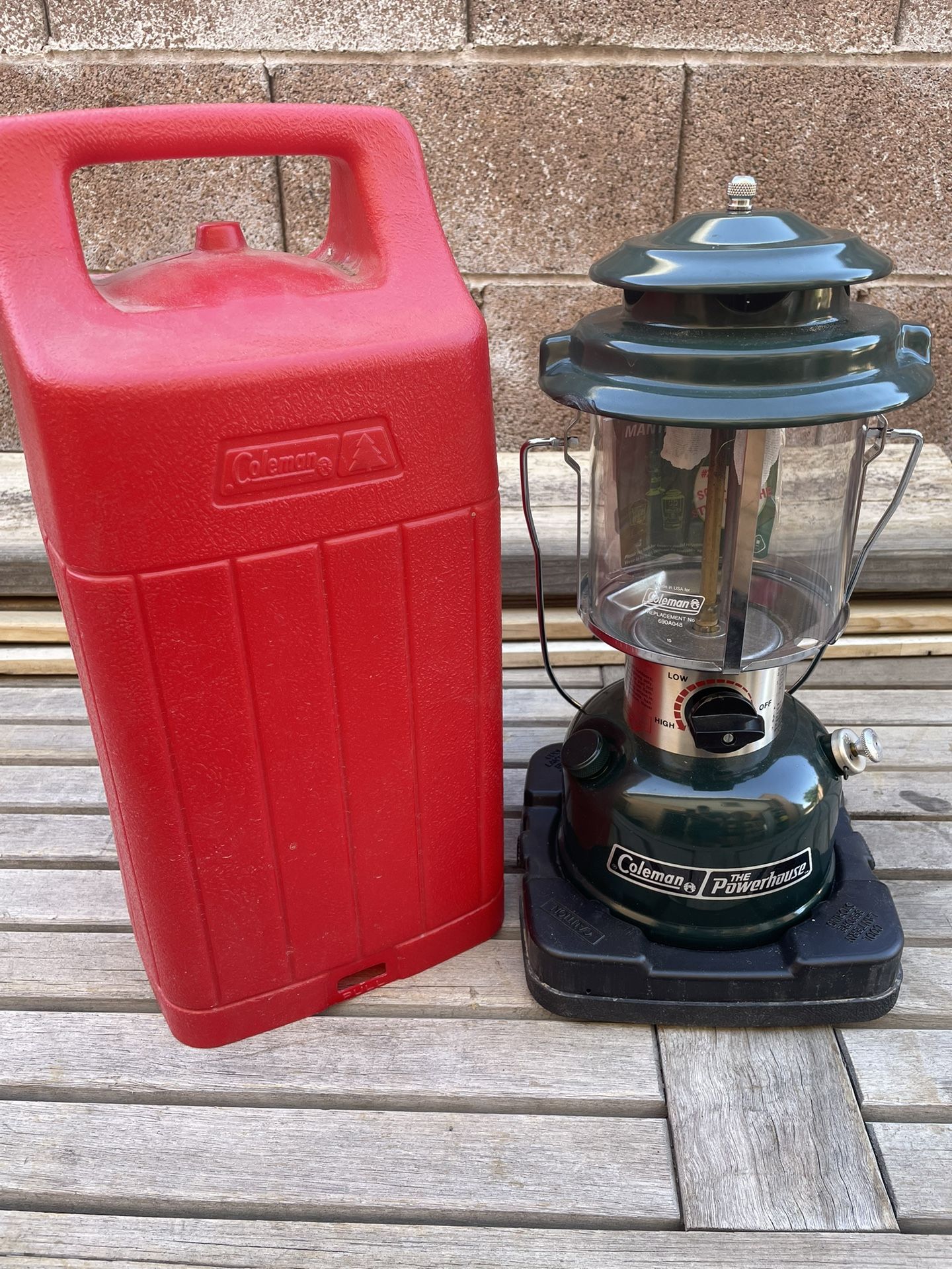 Coleman Powerhouse 290 700 Green Camping Lantern Red Carry Case Vintage 1987