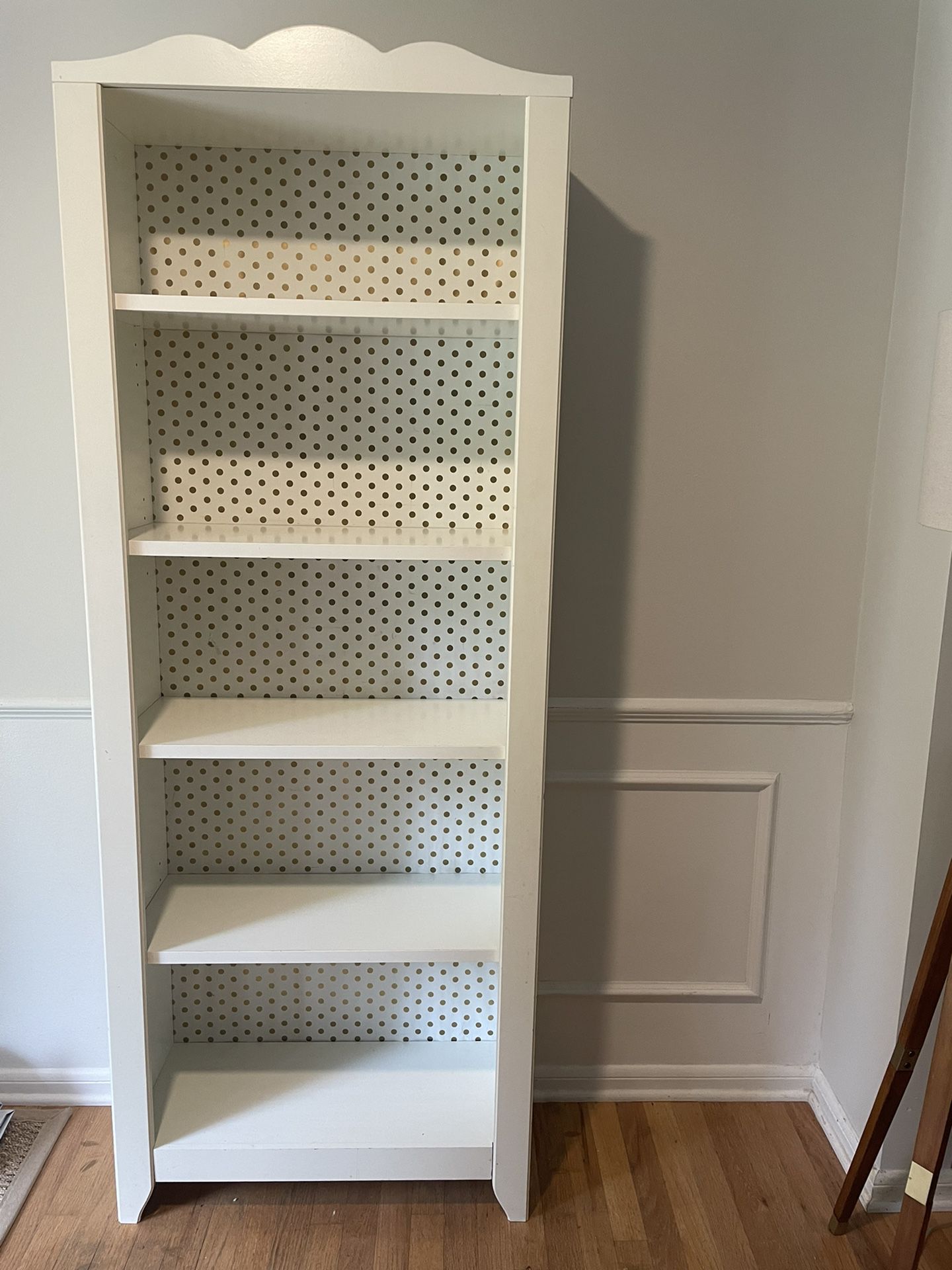 White Sturdy Shelf