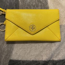 Tory Burch Wristlet 