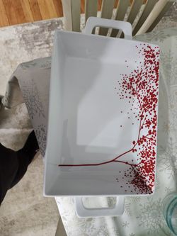 3 Matching Serving Dishes