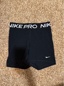 Nike Pro volleyball short